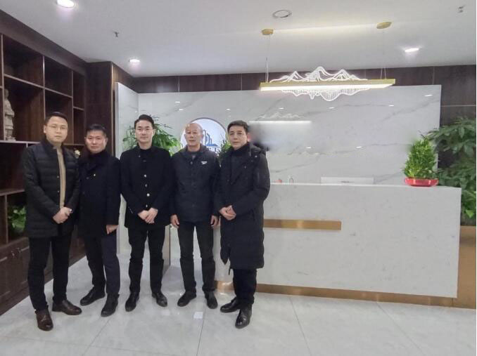 1649983080473240.jpg 85.jpg